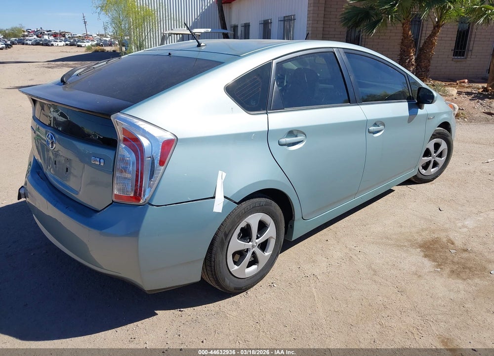 2014 TOYOTA PRIUS TWO VIN: JTDKN3DU9E1746747