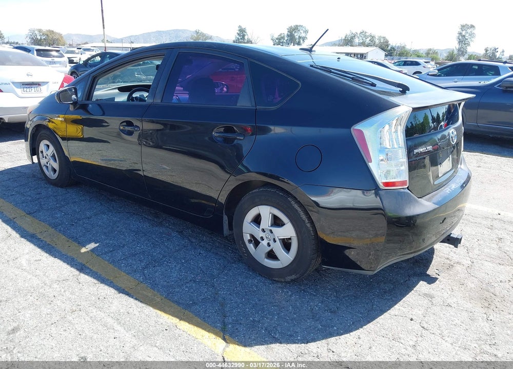2011 TOYOTA PRIUS THREE VIN: JTDKN3DUXB5338066