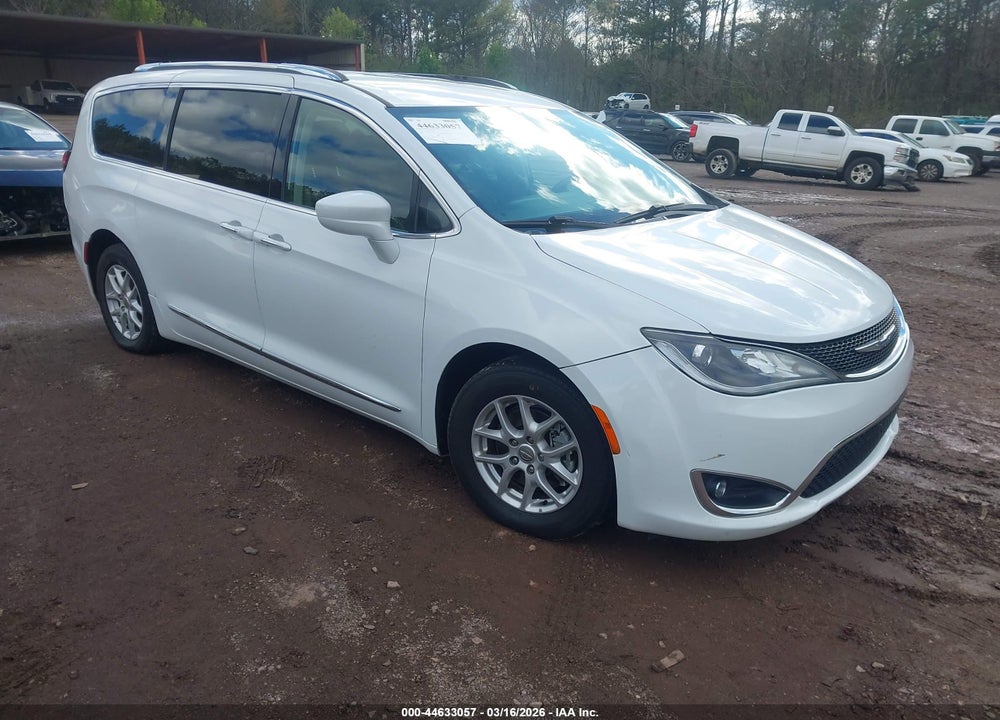 2020 CHRYSLER PACIFICA TOURING L VIN: 2C4RC1BG7LR269329