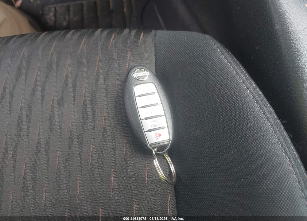 2017 NISSAN ROGUE SV VIN: 5N1AT2MV5HC730442