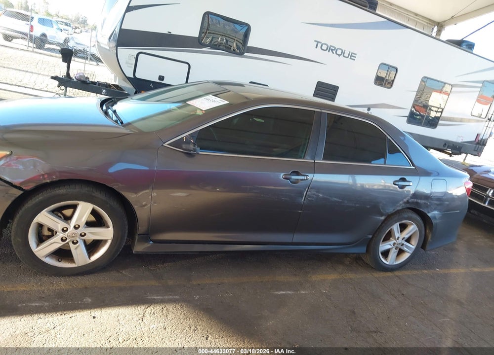 2014 TOYOTA CAMRY SE VIN: 4T1BF1FKXEU469873