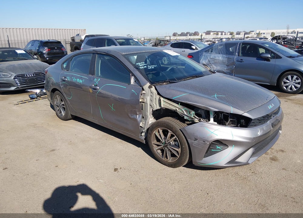 2023 KIA FORTE LXS VIN: 3KPF24AD8PE640536