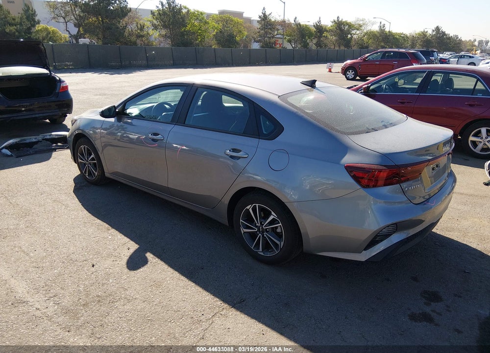 2023 KIA FORTE LXS VIN: 3KPF24AD8PE640536