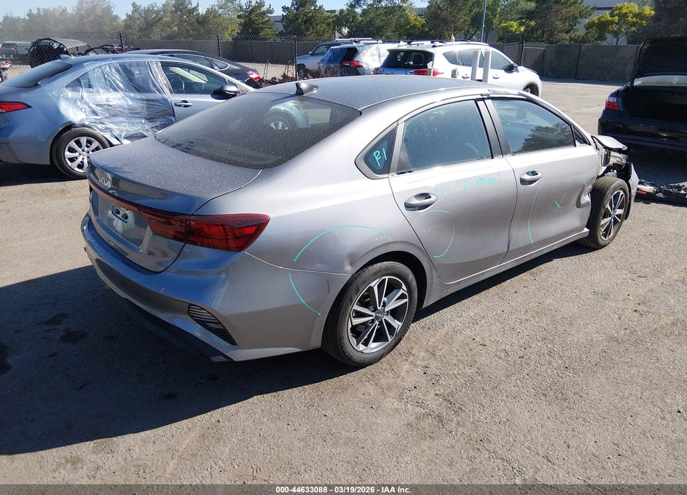 2023 KIA FORTE LXS VIN: 3KPF24AD8PE640536