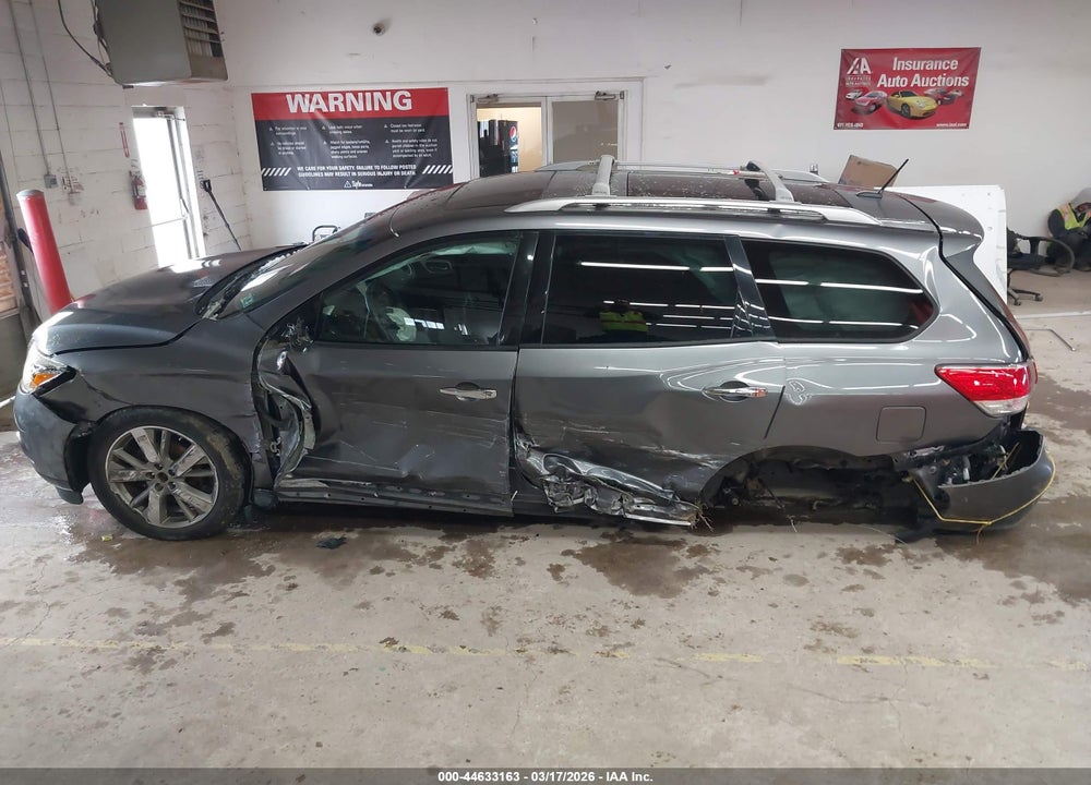 2016 NISSAN PATHFINDER PLATINUM VIN: 5N1AR2MM1GC636384