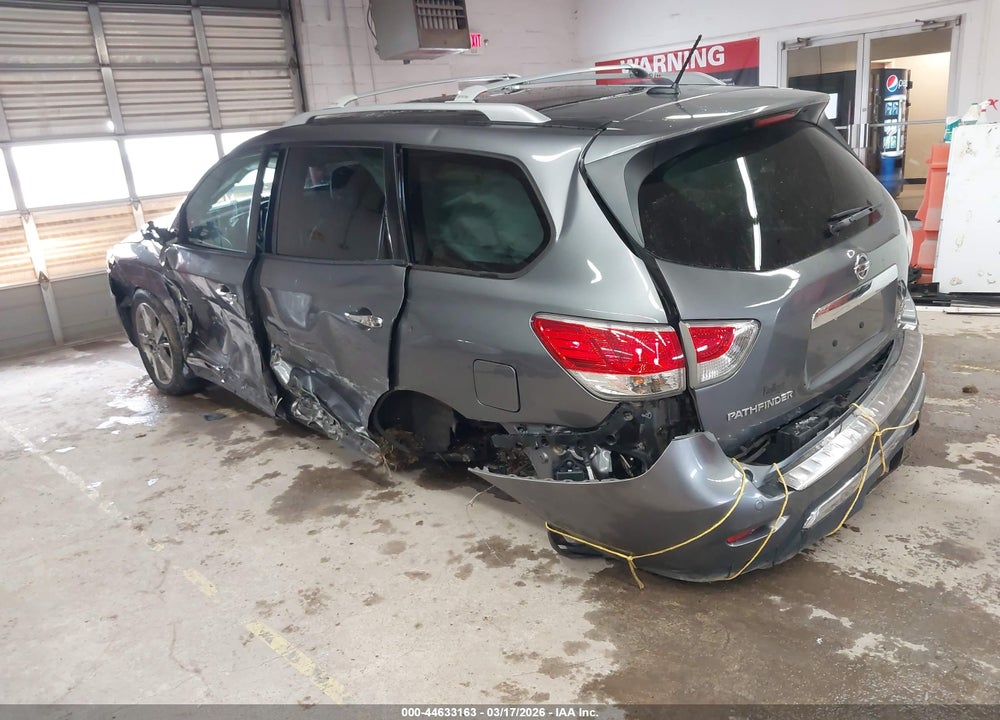 2016 NISSAN PATHFINDER PLATINUM VIN: 5N1AR2MM1GC636384
