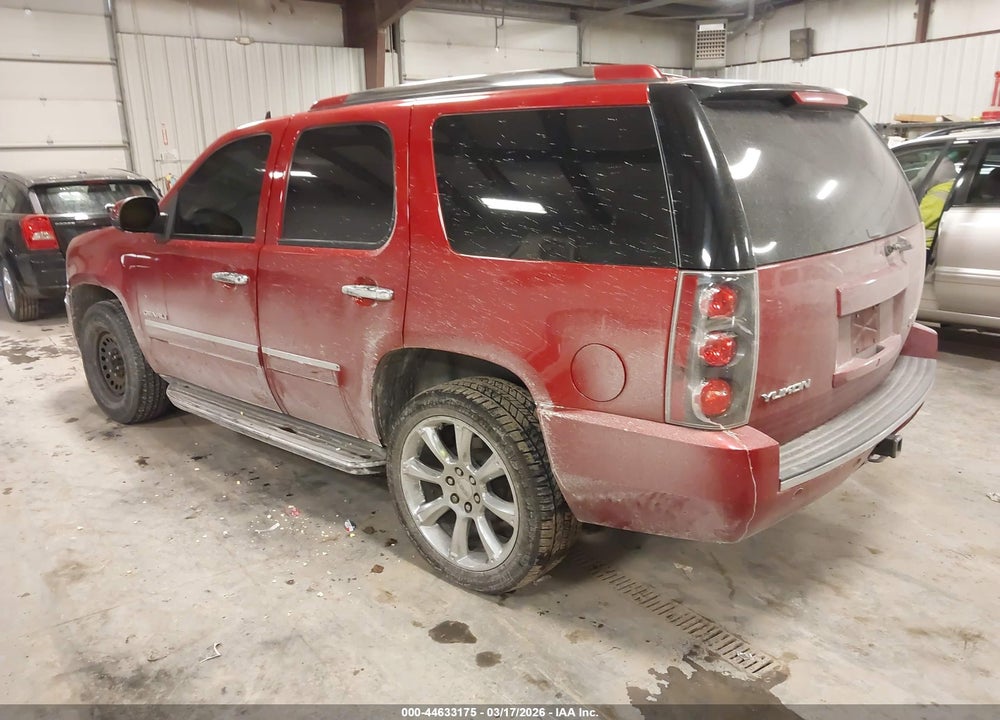 2012 GMC YUKON DENALI VIN: 1GKS2EEF9CR244764