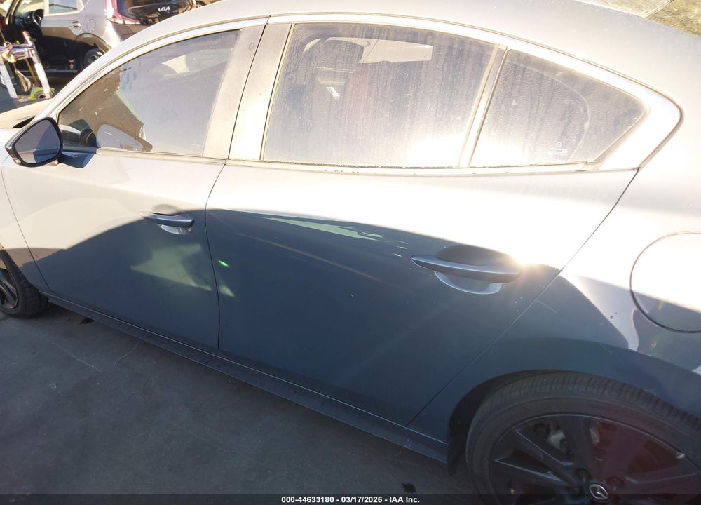 2023 MAZDA 3 2.5 S CARBON EDITION VIN: 3MZBPBCM1PM381411