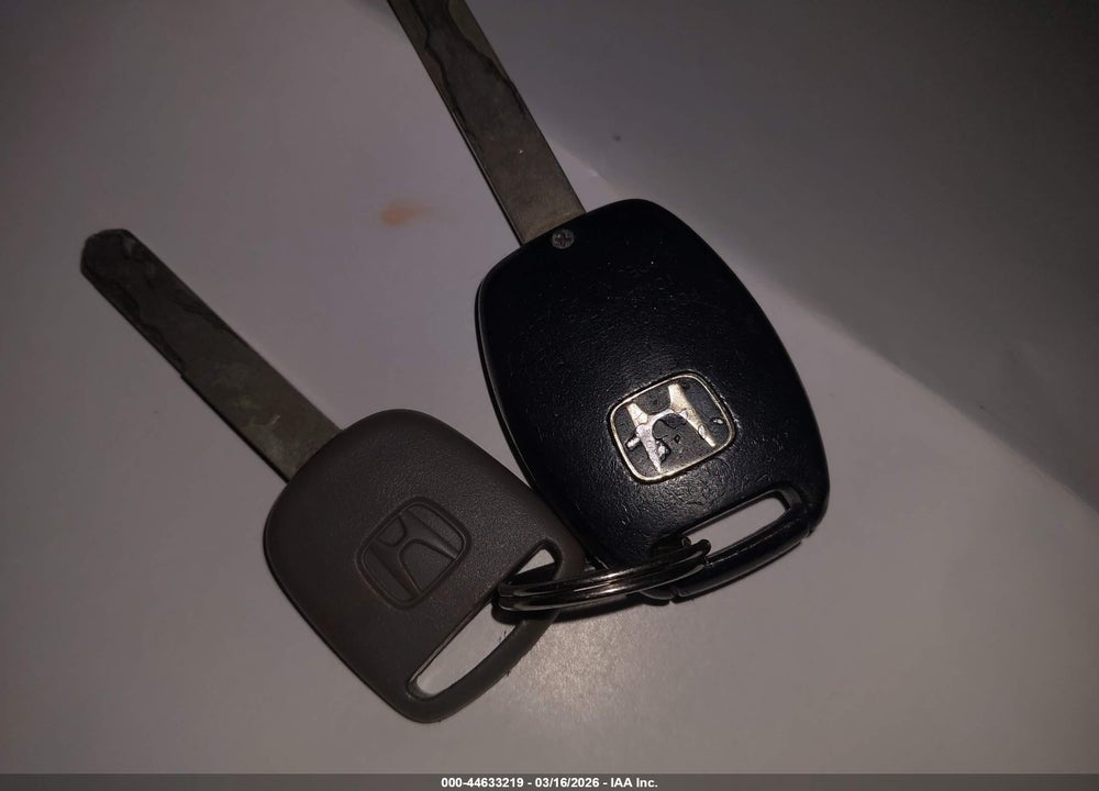 2013 HONDA CR-V LX VIN: 2HKRM4H37DH633671