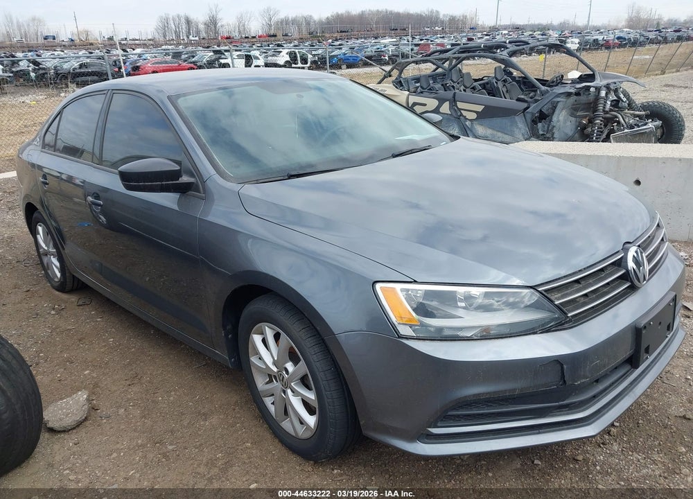 2015 VOLKSWAGEN JETTA 1.8T SE VIN: 3VWD17AJ0FM245026