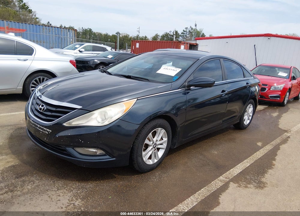 2013 HYUNDAI SONATA GLS VIN: 5NPEB4AC5DH585621