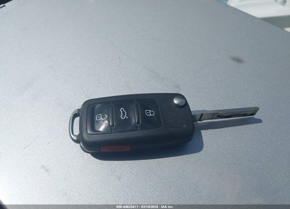 2014 VOLKSWAGEN JETTA 1.8T SE VIN: 3VWD17AJ4EM274558