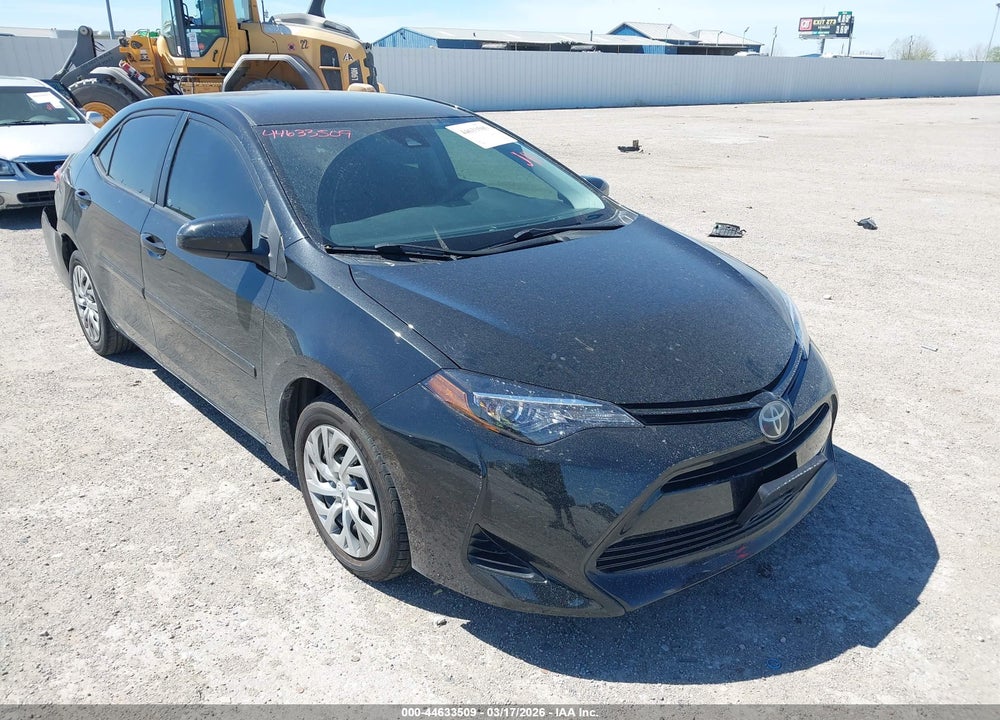2017 TOYOTA COROLLA LE VIN: 5YFBURHE9HP577385