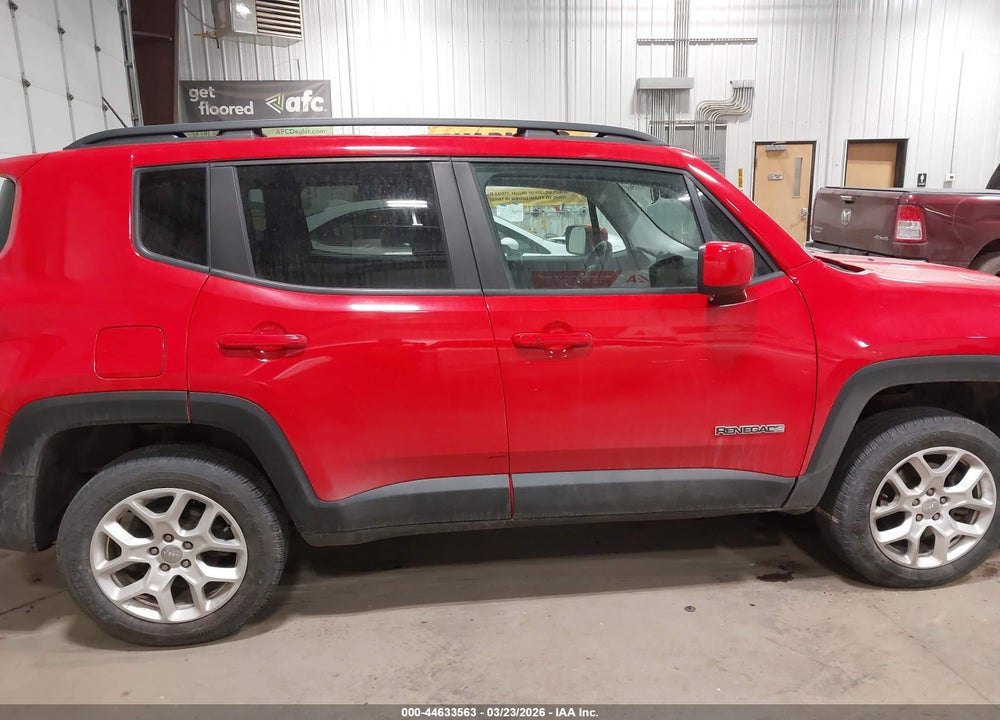 2016 JEEP RENEGADE LATITUDE VIN: ZACCJBBT3GPC53024