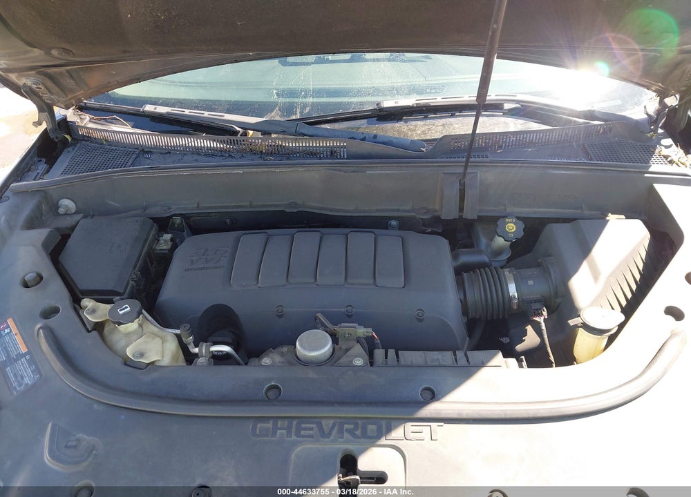 2011 CHEVROLET TRAVERSE 1LT VIN: 1GNKRGED0BJ334889