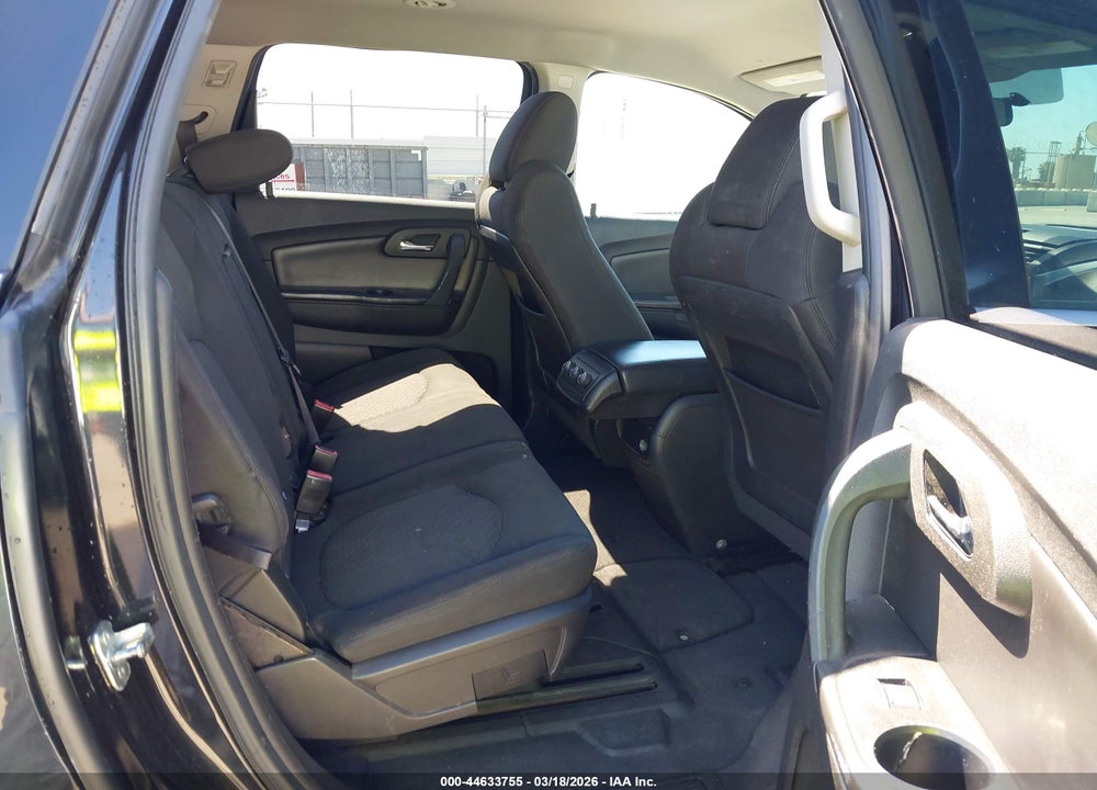 2011 CHEVROLET TRAVERSE 1LT VIN: 1GNKRGED0BJ334889