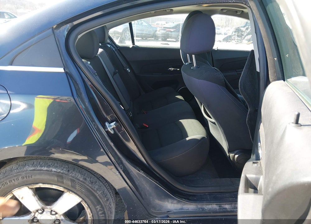 2014 CHEVROLET CRUZE 1LT AUTO VIN: 1G1PC5SB0E7226550