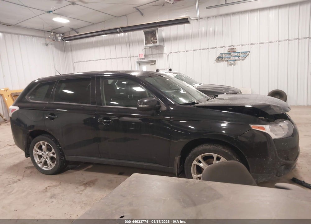 2014 MITSUBISHI OUTLANDER SE VIN: JA4AZ3A30EZ012845