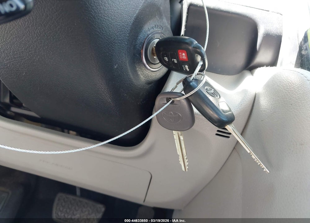 2014 TOYOTA CAMRY LE VIN: 4T4BF1FK7ER418689