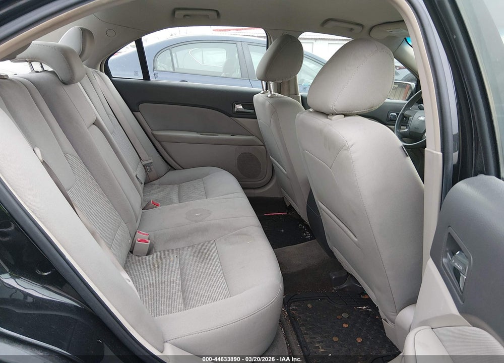 2011 FORD FUSION SE VIN: 3FAHP0HA5BR255800