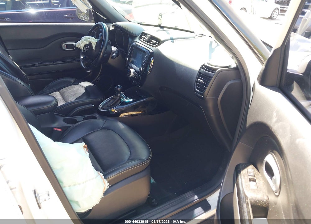 2015 KIA SOUL + VIN: KNDJP3A59F7148031