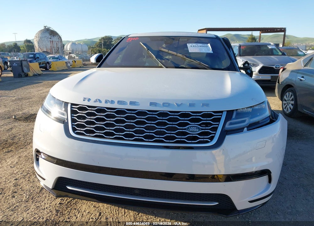 2018 LAND ROVER RANGE ROVER VELAR P250 S VIN: SALYB2RX3JA705470