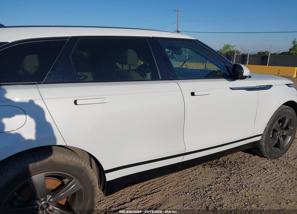 2018 LAND ROVER RANGE ROVER VELAR P250 S VIN: SALYB2RX3JA705470