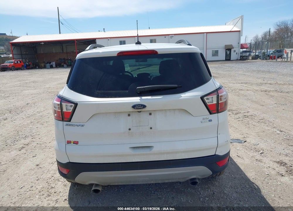 2018 FORD ESCAPE SE VIN: 1FMCU9G98JUB49322