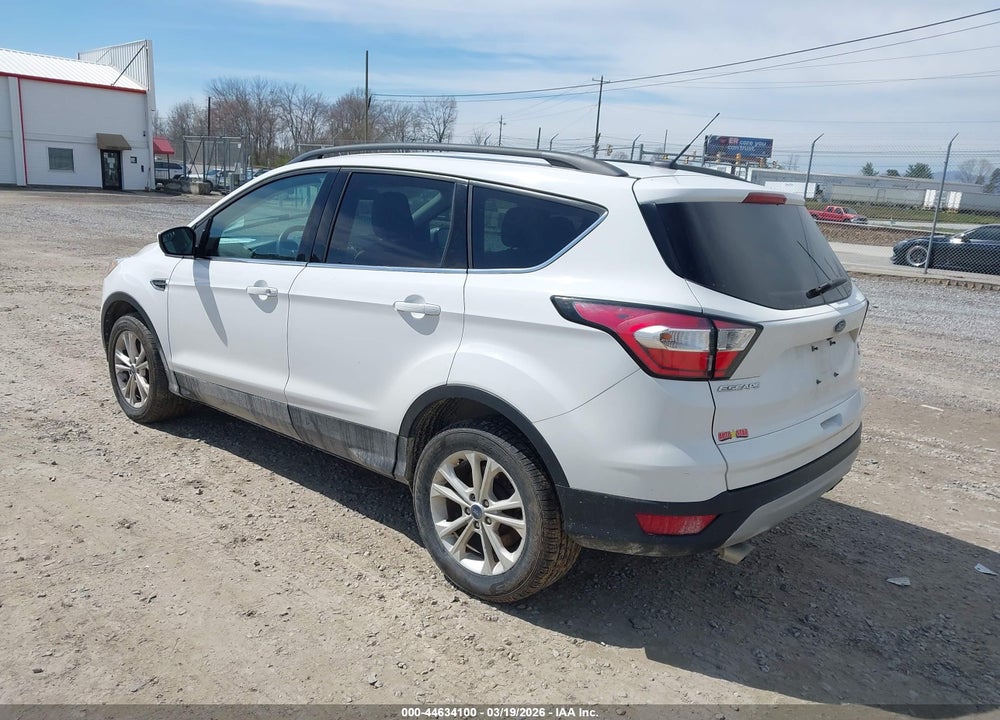 2018 FORD ESCAPE SE VIN: 1FMCU9G98JUB49322