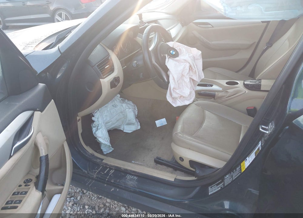 2014 BMW X1 XDRIVE28I VIN: WBAVL1C59EVY23818