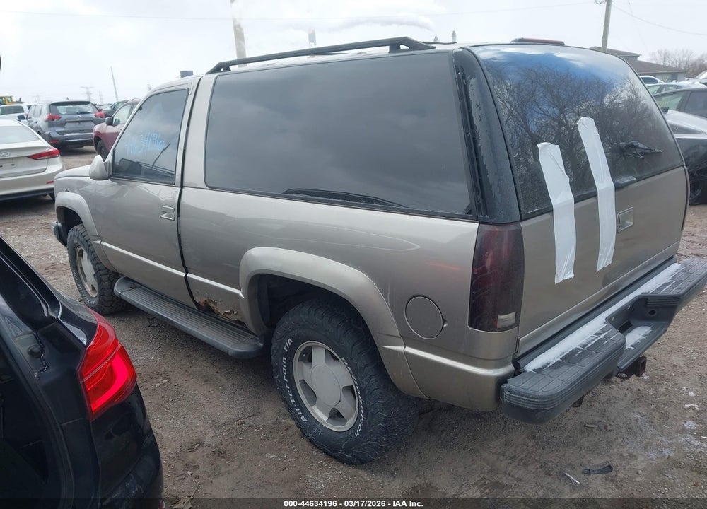 1999 CHEVROLET TAHOE VIN: 3GNEK18R2XG167613