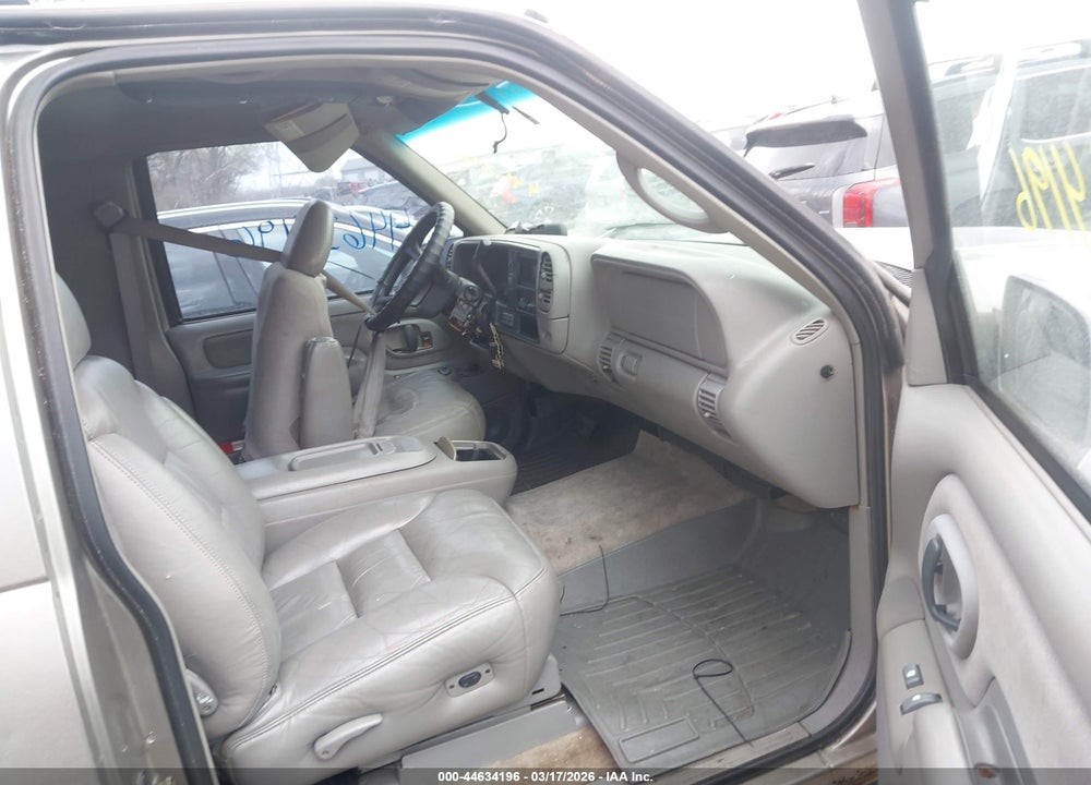 1999 CHEVROLET TAHOE VIN: 3GNEK18R2XG167613