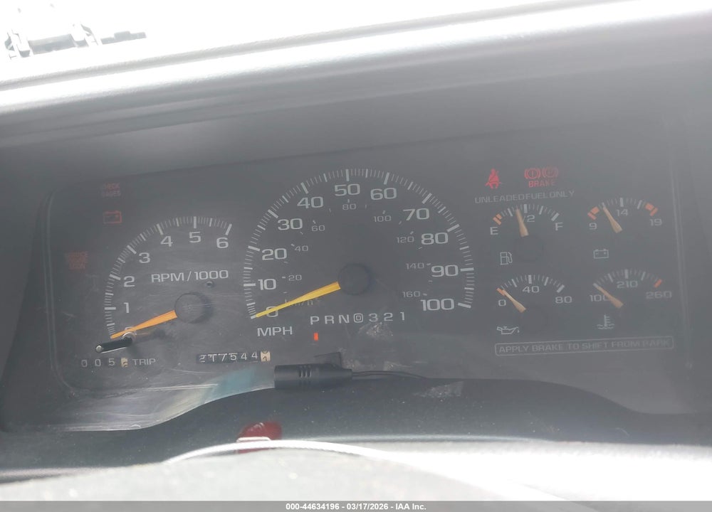 1999 CHEVROLET TAHOE VIN: 3GNEK18R2XG167613