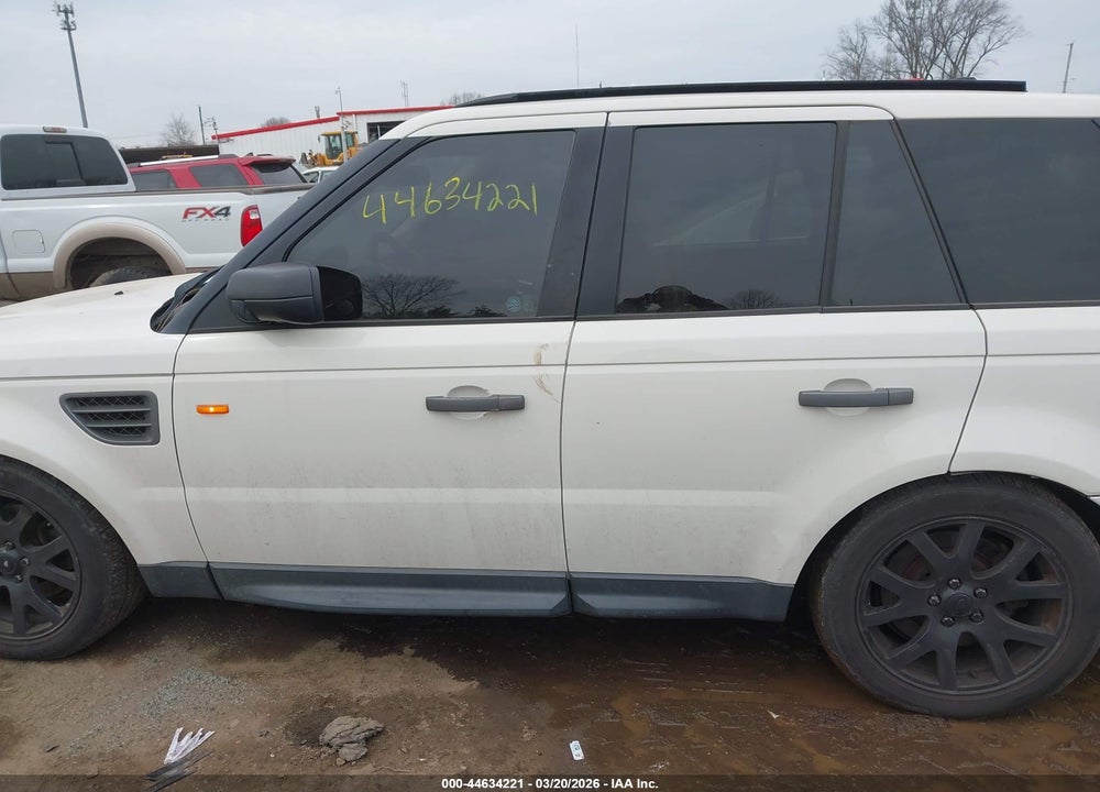 2008 LAND ROVER RANGE ROVER SPORT HSE VIN: SALSK254X8A174893