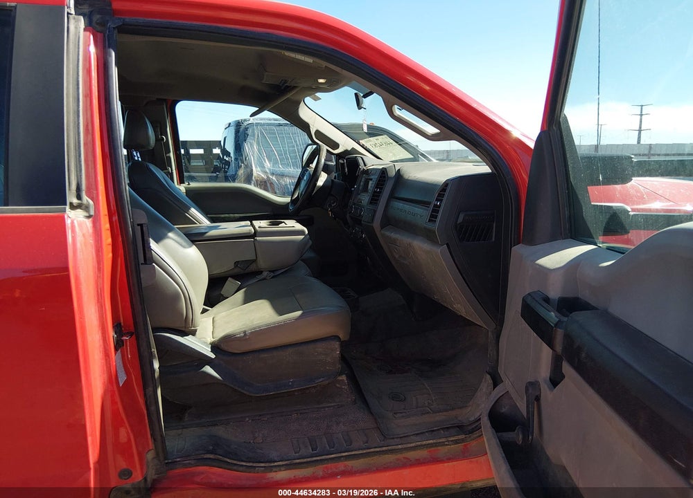 2019 FORD F-550 CHASSIS XL VIN: 1FD0X5GT3KED01405