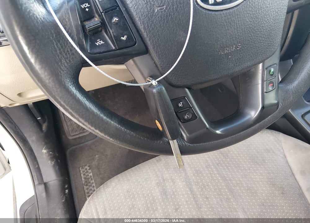 2012 KIA SORENTO LX V6 VIN: 5XYKT4A23CG249771