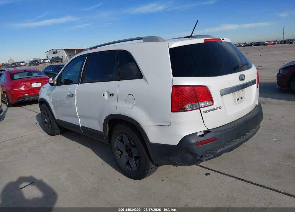 2012 KIA SORENTO LX V6 VIN: 5XYKT4A23CG249771