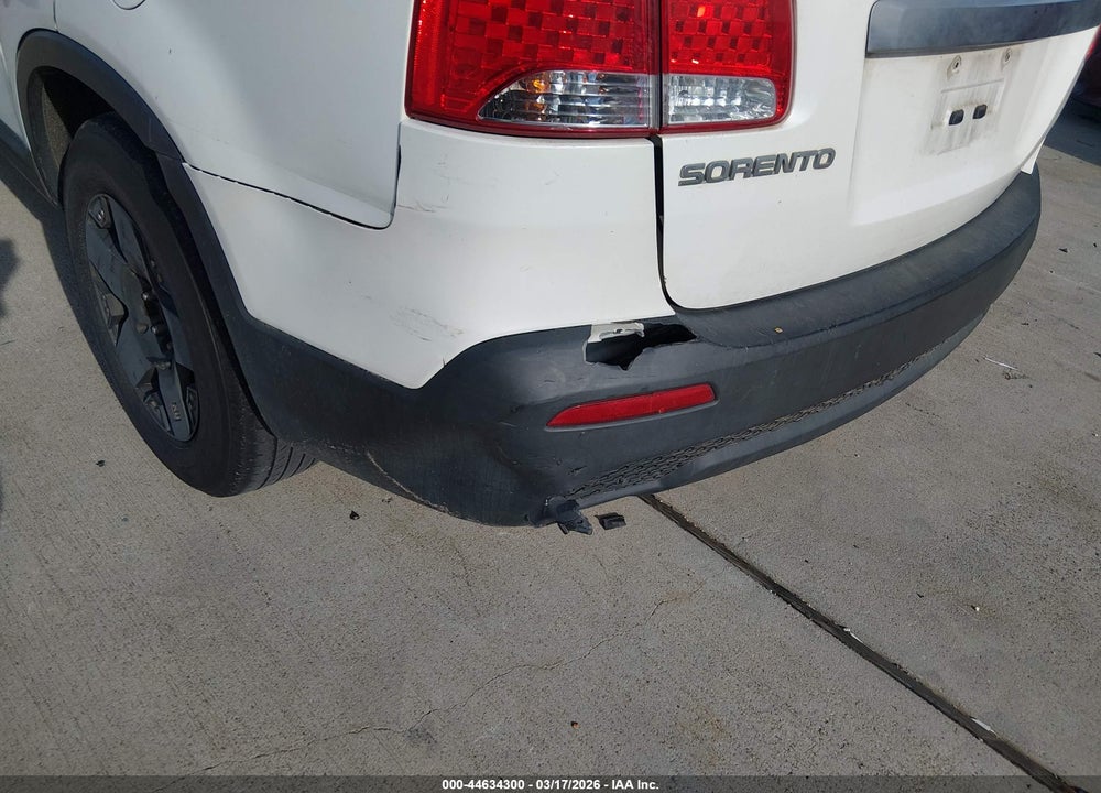 2012 KIA SORENTO LX V6 VIN: 5XYKT4A23CG249771