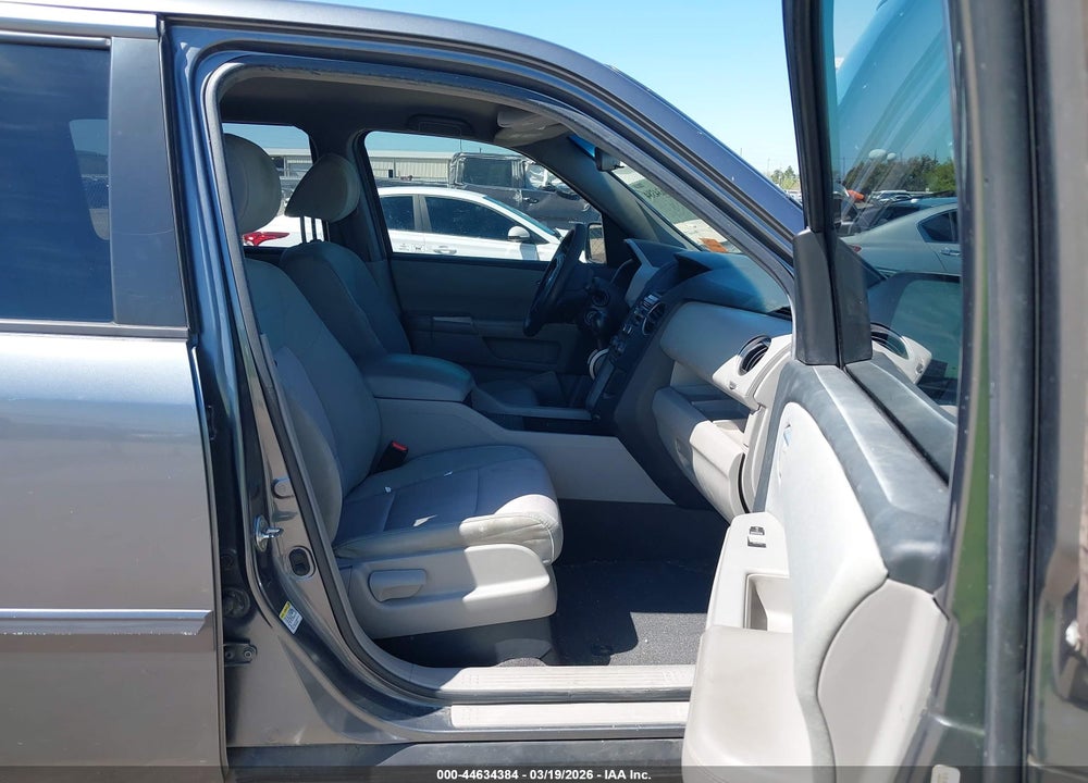 2012 HONDA PILOT EX VIN: 5FNYF3H46CB010306