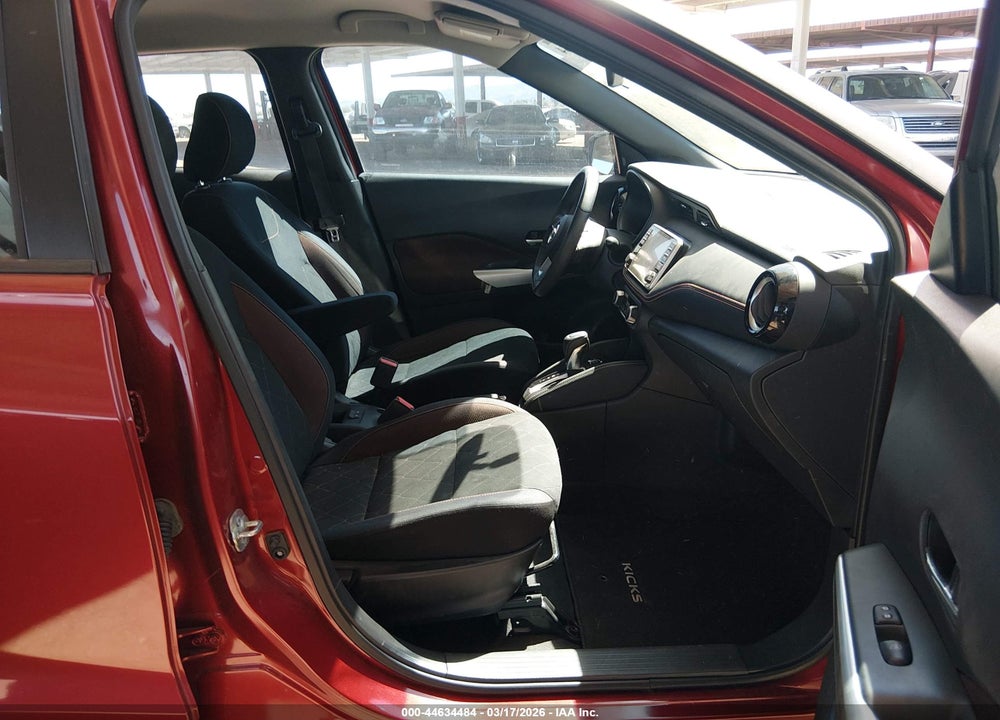 2018 NISSAN KICKS SR VIN: 3N1CP5CU9JL527014