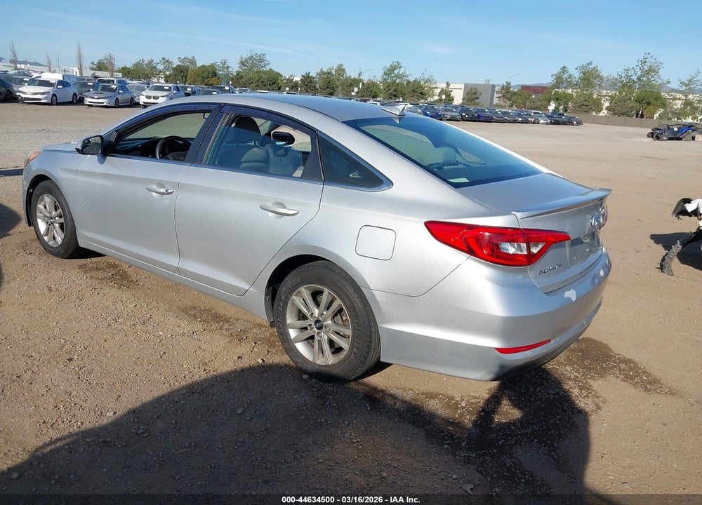 2016 HYUNDAI SONATA SE VIN: 5NPE24AF4GH270761