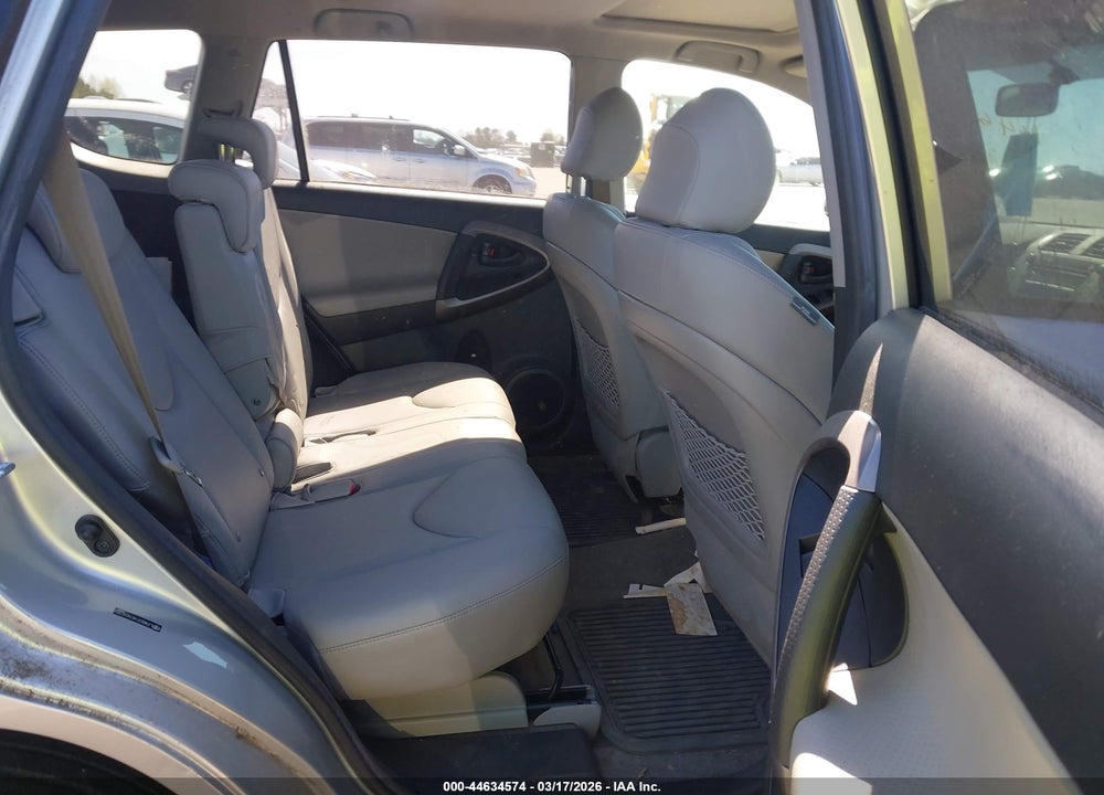 2007 TOYOTA RAV4 LIMITED VIN: JTMBD31V876042352