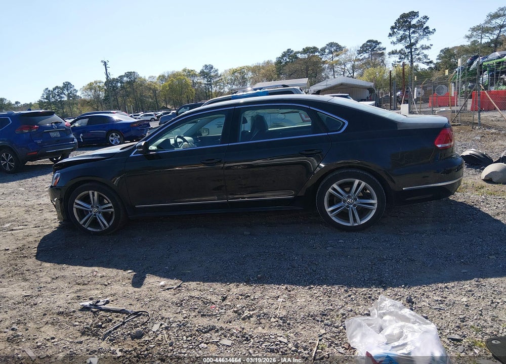 2015 VOLKSWAGEN PASSAT 1.8T SE VIN: 1VWBT7A35FC040385