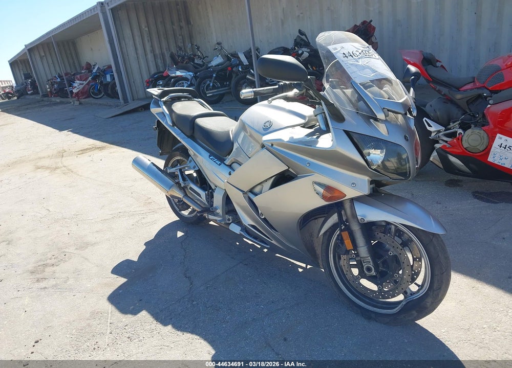 2010 YAMAHA FJR1300 AC VIN: JYARP15Y5AA001272