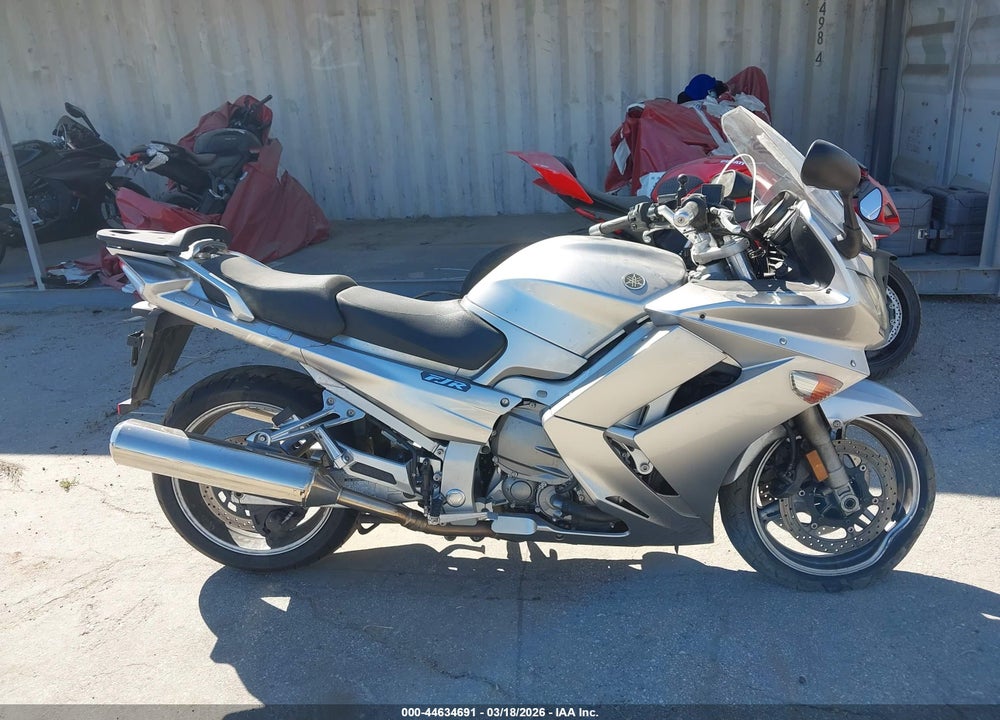 2010 YAMAHA FJR1300 AC VIN: JYARP15Y5AA001272