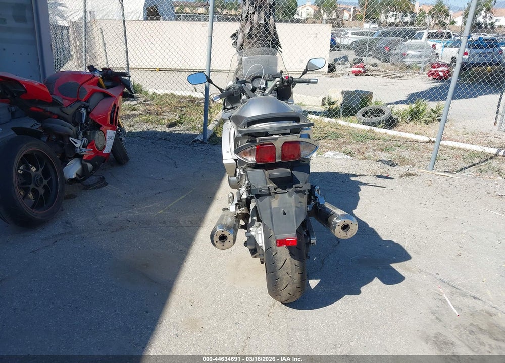 2010 YAMAHA FJR1300 AC VIN: JYARP15Y5AA001272