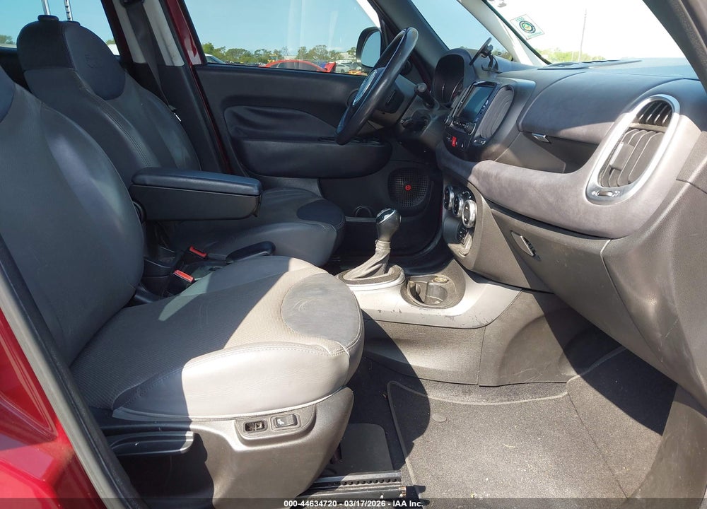 2014 FIAT 500L LOUNGE VIN: ZFBCFACH7EZ021632