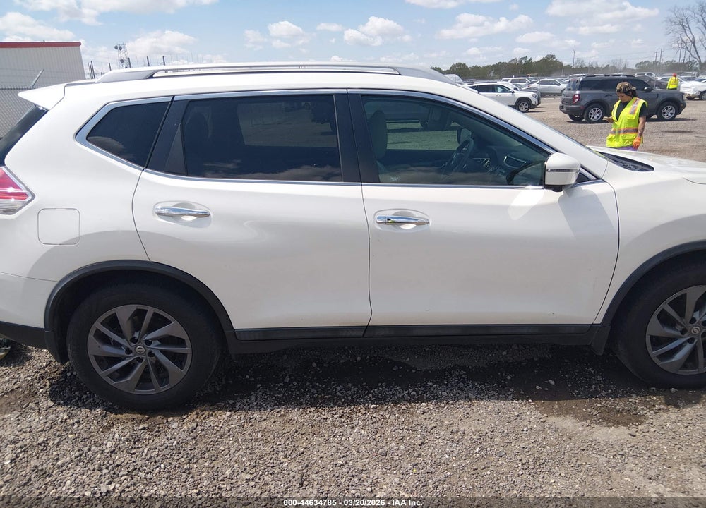 2016 NISSAN ROGUE SL VIN: 5N1AT2MT9GC894029