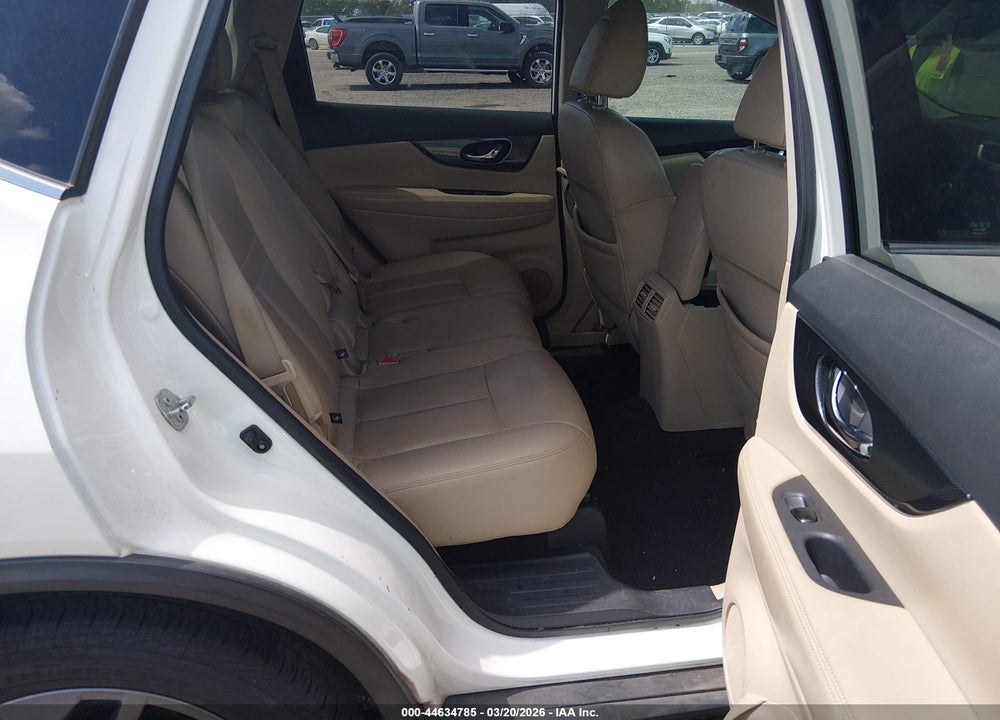 2016 NISSAN ROGUE SL VIN: 5N1AT2MT9GC894029