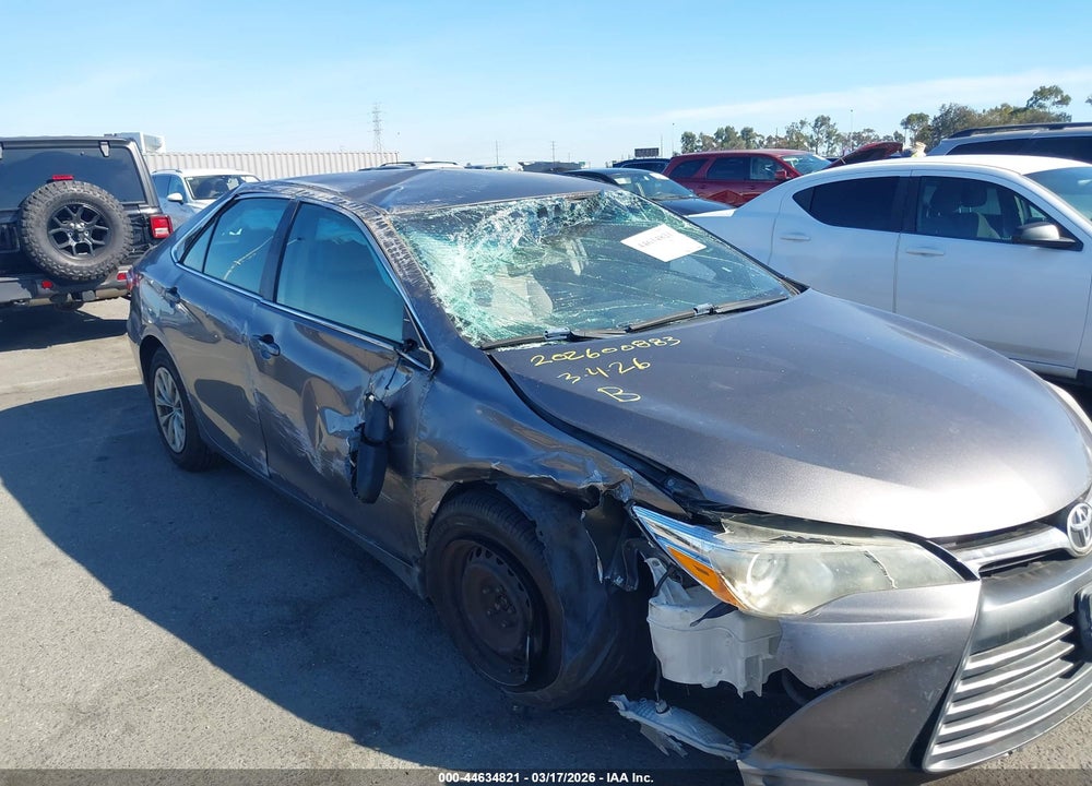 2017 TOYOTA CAMRY LE VIN: 4T1BF1FK0HU274465